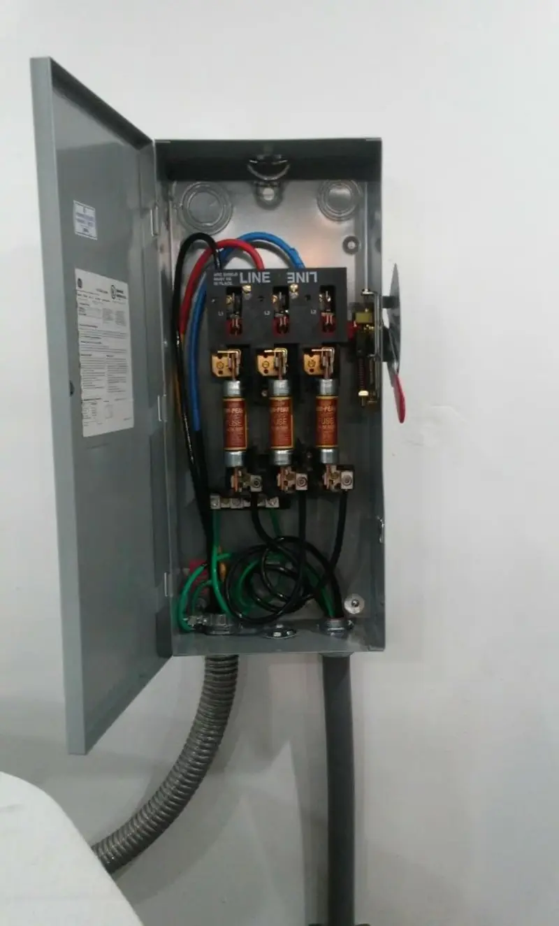 Three-phase disconnect switch installed for Smoke Detector Installation in Carmichael